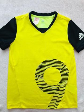 ADIDAS T-shirt Climalite Maat 140 | 9-10 Jaar Als nieuw beschikbaar voor biedingen