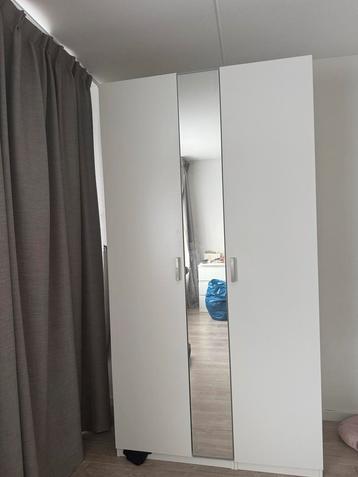 Paxkast met spiegeldeur - 125x236 cm beschikbaar voor biedingen