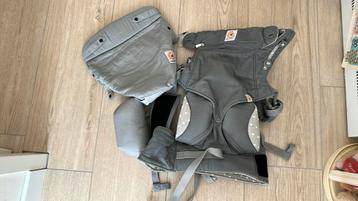 Ergobaby draagzak met baby inzet beschikbaar voor biedingen