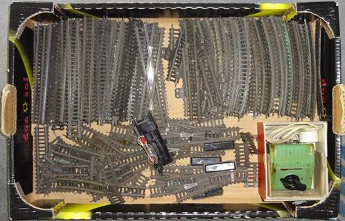 ZOLDERVONDST Fleischmann jaren '50 rails trafo en lokje, Hobby en Vrije tijd, Modeltreinen | H0, Gebruikt, Rails, Gelijkstroom