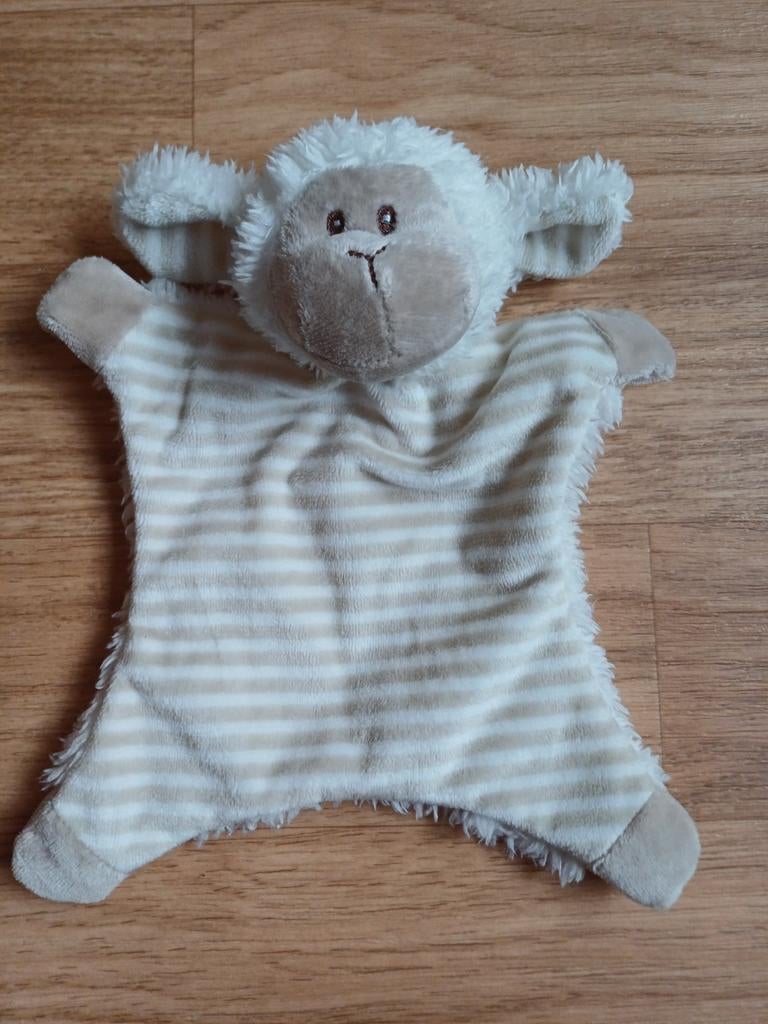 Knuffeldoekje doekje schaap schaapje ergee, Ophalen of Verzenden, Zo goed als nieuw, Overige typen