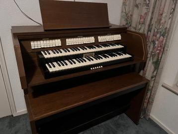 Eminent orgel | Omegan 7900 beschikbaar voor biedingen
