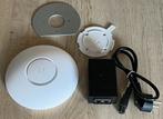 UniFi nano HD accespoint met 48V injector, Computers en Software, Accesspoints, Ophalen of Verzenden, Zo goed als nieuw