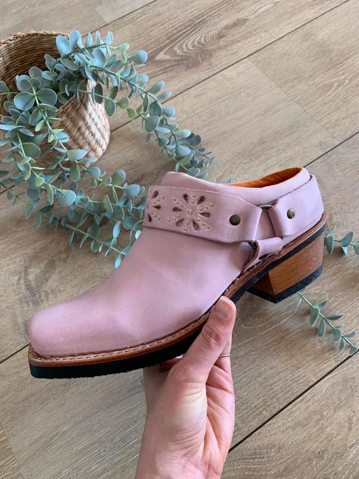 Frye clogs 39 cowboylaarzen mules klompen, Kleding | Dames, Schoenen, Nieuw, Sandalen of Muiltjes, Roze, Ophalen of Verzenden