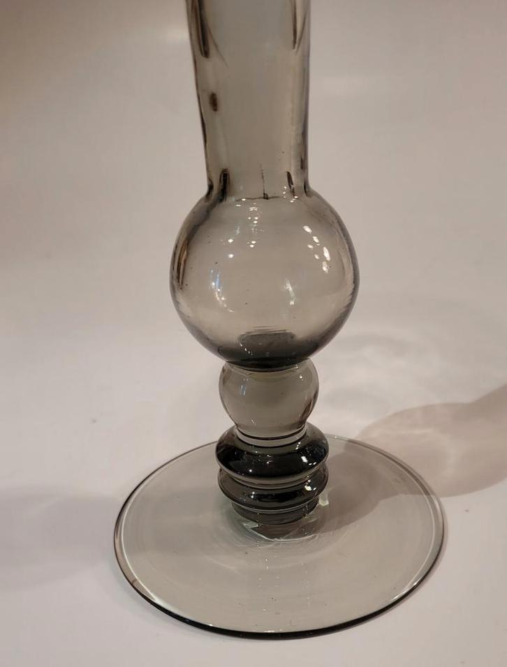 Sierlijke grijze glazen vaas slinger oud oude, Antiek en Kunst, Antiek | Glas en Kristal, Ophalen of Verzenden