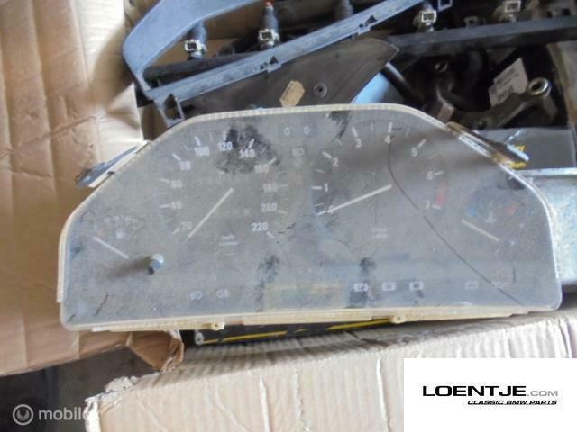 Tellerbak BMW e30 met toerenteller 325i 323i 320i 318i 316, Auto-onderdelen, Dashboard en Schakelaars, BMW, Gebruikt, Ophalen of Verzenden