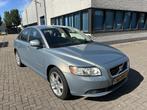 Volvo S40 2.0 Momentum 146PK 2e EIG XENON LEER TRHK NAP!, Gebruikt, Blauw, S40, Sedan