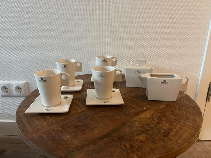 Royal Boch Zeosen Koffieservies - Marc Pairon (Nieuw), Huis en Inrichting, Keuken | Servies, Nieuw, Compleet servies, Overige stijlen