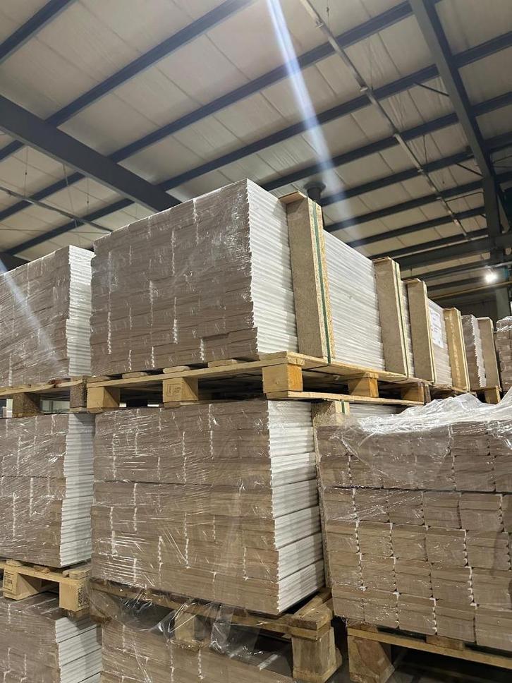 Folieplint MDF 70x15mm Wit (RAL 9016) / HOGE PLINTEN, Doe-het-zelf en Verbouw, Plinten en Afwerking, Nieuw, Plinten, Mdf, 200 tot 250 cm