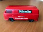 Miele bedrijfsbusje Volkswagen T2, rood, plastic, merk: JEAN, Hobby en Vrije tijd, Modelauto's | Overige schalen, Ophalen of Verzenden