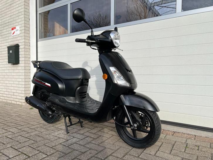 ZGAN.: Sym Fiddle II Bromscooter. 45km. 4T. Mat/ Glans Zwart, Fietsen en Brommers, Scooters | SYM, Zo goed als nieuw, Fiddle, Maximaal 45 km/u
