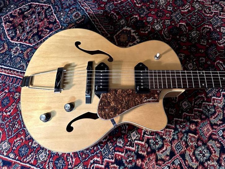 Godin 5th Avenue Kingpin II, Muziek en Instrumenten, Snaarinstrumenten | Gitaren | Elektrisch, Zo goed als nieuw, Hollow body