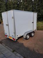 Saris Gesloten Aanhangwagen, Ophalen, Gebruikt