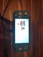 Nintendo Switch Lite + 2 Games, Spelcomputers en Games, Games | Nintendo Switch, Avontuur en Actie, Gebruikt, 1 speler, Ophalen of Verzenden