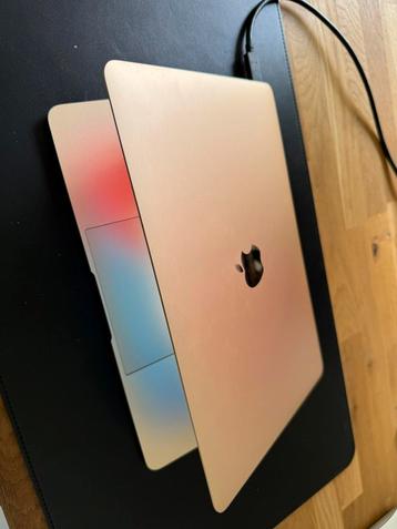 Macbook Retina 2015 beschikbaar voor biedingen