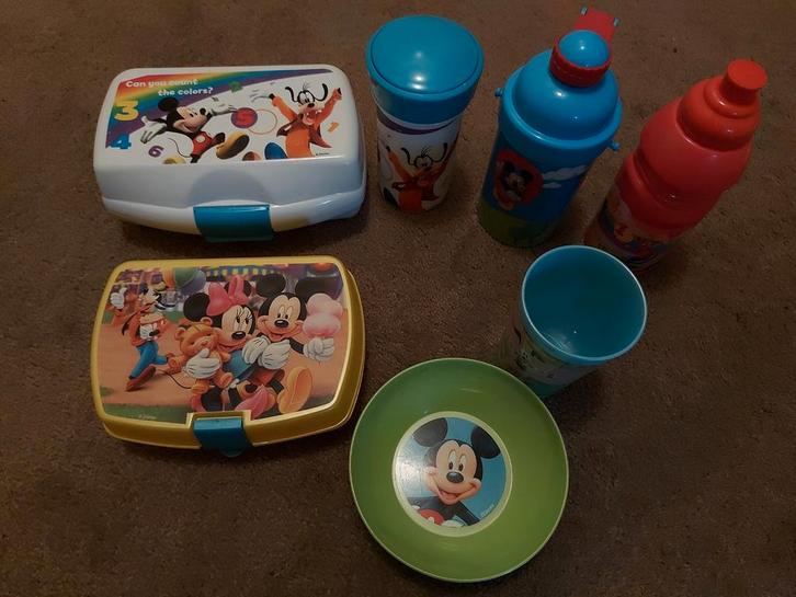 Mickey Mouse & Friends lunchbox set, Kinderen en Baby's, Kinderspulletjes, Gebruikt, Ophalen of Verzenden