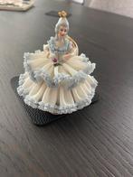 Dresden porselein hoogte ca. 10cm, Antiek en Kunst, Antiek | Porselein, Ophalen