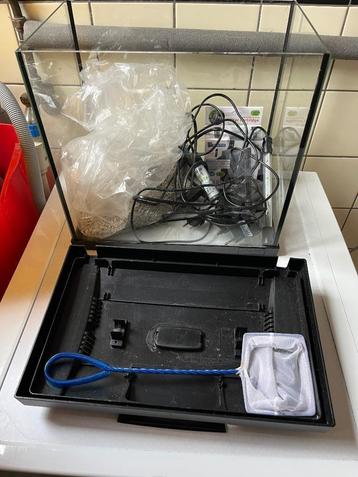 Aquarium voor vissen beschikbaar voor biedingen