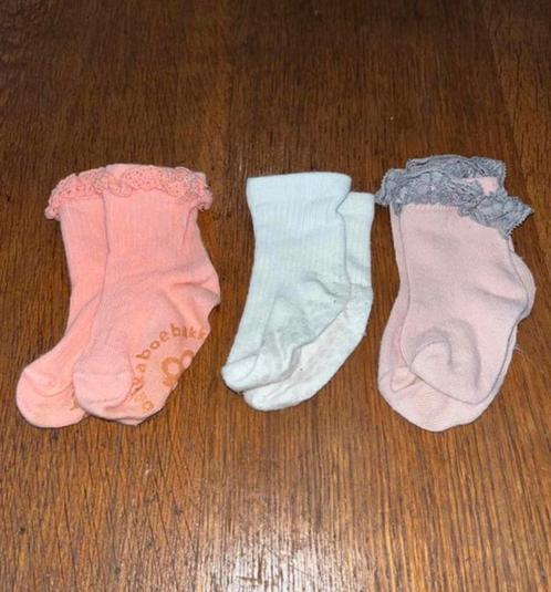 Sokjes baby met kant en antislip 3 stuks, Kinderen en Baby's, Babykleding | Schoentjes en Sokjes, Zo goed als nieuw, Meisje, Sokjes