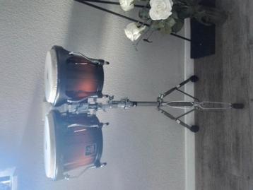 LP Aspire bongo's met standaard. beschikbaar voor biedingen