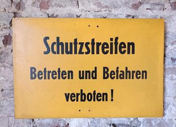 Origineel Schutzstreifen waarschuwing bord, koude oorlog DDR beschikbaar voor biedingen