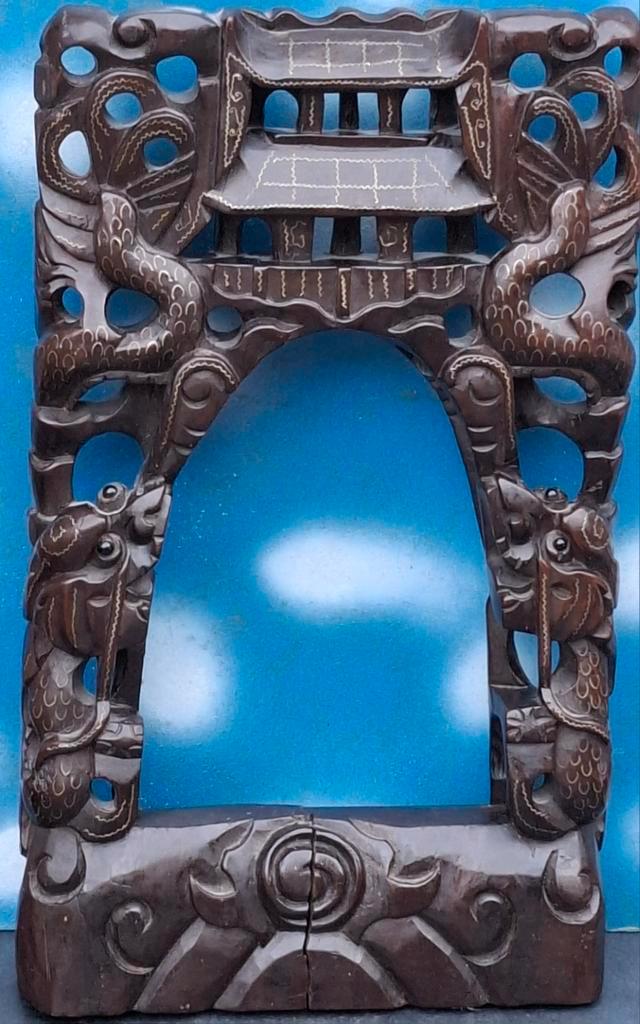 Houtsnijwerk. Zuid Oost Azië. Hardhout.  23/38 cm., Antiek en Kunst, Kunst | Niet-Westerse kunst, Ophalen