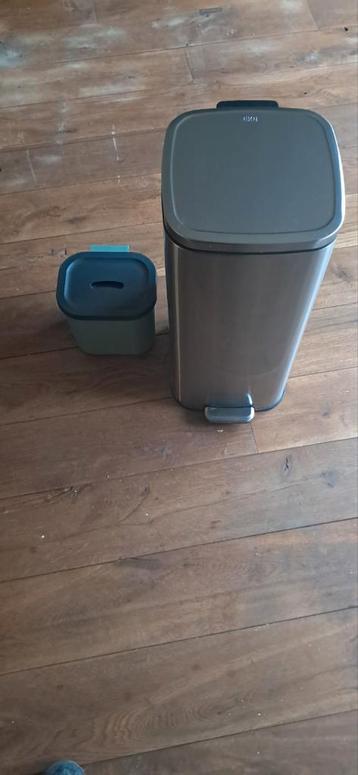 2 Afvalbakken - Groen & Overig - 30L Pedaal beschikbaar voor biedingen