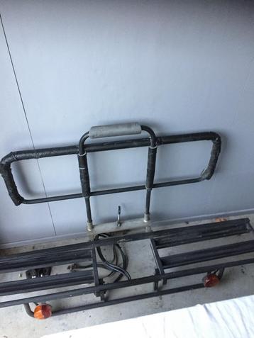 Fietsen-/ bagagerek beschikbaar voor biedingen