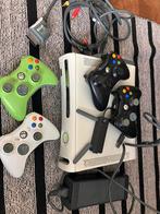 Xbox 360 + 4 controllers, Met 1 controller, Ophalen of Verzenden, Zo goed als nieuw