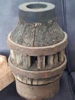 Oude wielas sober landelijk doorleefd,rustiek smeedijzer, Antiek en Kunst, Ophalen