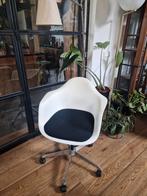 Vitra pacc eames design bureaustoel, Huis en Inrichting, Bureaustoelen, Ophalen, Gebruikt, Zwart