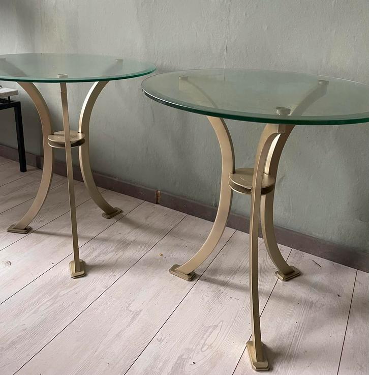 Set van twee messing met glas bijzettafels, Huis en Inrichting, Tafels | Bijzettafels, Gebruikt, Rond, 45 tot 60 cm, Minder dan 55 cm