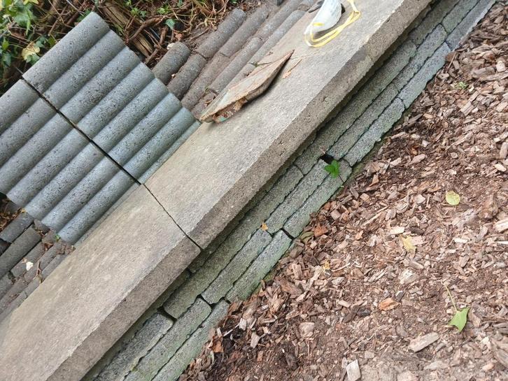 Gezocht , gratis Tuintegels rest, Tuin en Terras, Terrasdelen en Vlonders, Gebruikt, Overige materialen, Ophalen of Verzenden