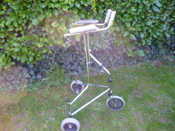 3 wielen  rollator RVS  met armleuningen inklapbaar, Diversen, Rollators, Gebruikt, Ophalen
