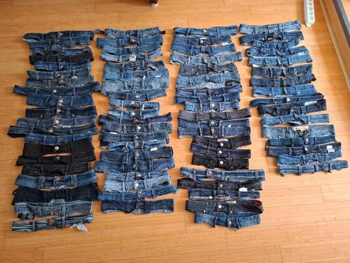 76 taillebanden van spijkerbroeken, verschillende maten, Hobby en Vrije tijd, Stoffen en Lappen, Gebruikt, Overige materialen