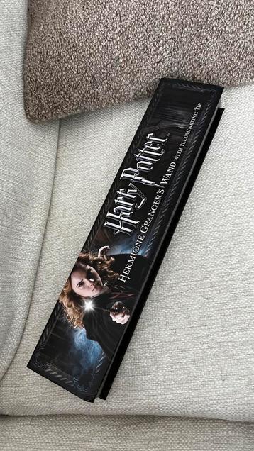 Harry Potter lichtgevende toverstaf The Noble Collection beschikbaar voor biedingen