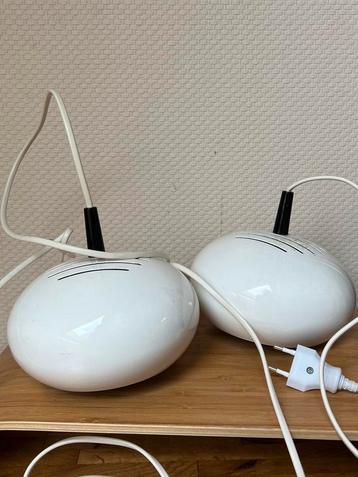 Set van 2 vintage hanglampen space age bollen retro beschikbaar voor biedingen