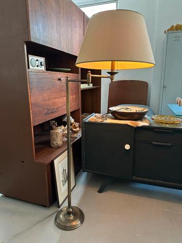 Antieke, vintage, brocante schemerlamp, vloerlamp beschikbaar voor biedingen