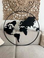 Mat zwarte metalen landkaart 110cm, Ophalen, Zo goed als nieuw