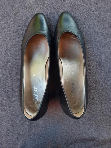 Zwarte Gabor schoenen met lage hak in maat 6.  beschikbaar voor biedingen