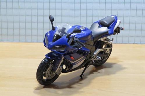 Yamaha YZF-R1 1:12 43103, Hobby en Vrije tijd, Modelauto's | 1:5 tot 1:12, Nieuw, Motor, 1:9 t/m 1:12, Ophalen of Verzenden
