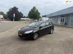 Ford Focus Wagon 1.6 EcoBoost Lease Trend, Gebruikt, Zwart, 4 cilinders, 150 pk