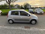 Daihatsu Cuore 1.0 5D 2005 Grijs, Auto's, Daihatsu, 600 kg, 715 kg, 17 €/maand, Origineel Nederlands