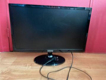 Een goede Samsung Led TV monitor serie 3 TC300 Maat 24 inch beschikbaar voor biedingen