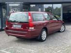 Volvo V70 2.5T AWD automaat 210 pk Youngtimer | Leder | Deal, Automaat, Gebruikt, Beige, 1598 kg