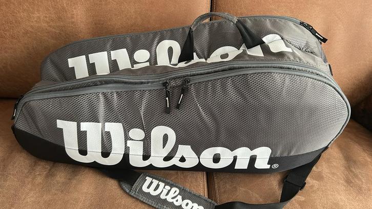 Tennis accessoires: Tas, grips, dempers, Sport en Fitness, Tennis, Gebruikt, Tas, Wilson, L2, Ophalen