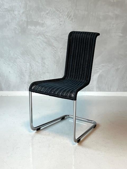 Tecta B20 eetkamerstoel vintage eettafelstoel sledestoel, Huis en Inrichting, Stoelen, Gebruikt, Eén, Kunststof, Metaal, Zwart