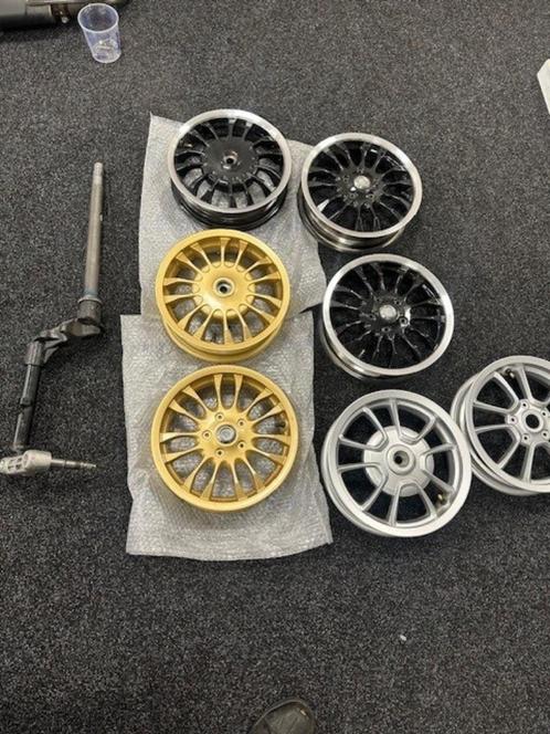 VESPA SPRINT VOORVORK NIEUWE VELGENSETS, Fietsen en Brommers, Brommeronderdelen | Scooters, Nieuw, Vespa, Overige typen, Ophalen of Verzenden