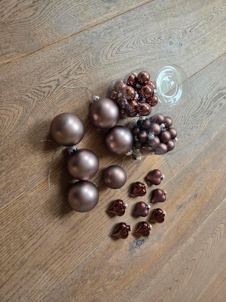 Diverse Bruine kerstballen groot en klein, Diversen, Kerst, Ophalen of Verzenden