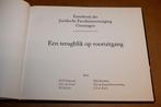 Een Terugblik op Vooruitgang — 100 Jaar JFV Groningen, Ophalen of Verzenden, Gelezen